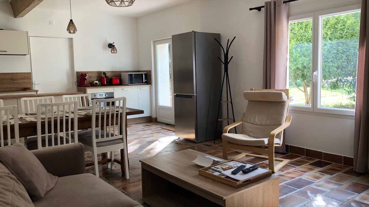 Photo of Livingroom in Cornillon-Confoux