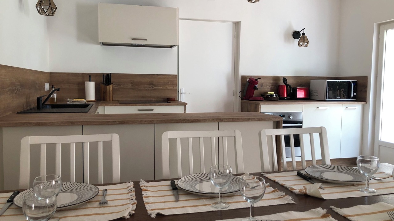 Photo of Kitchen in Cornillon-Confoux