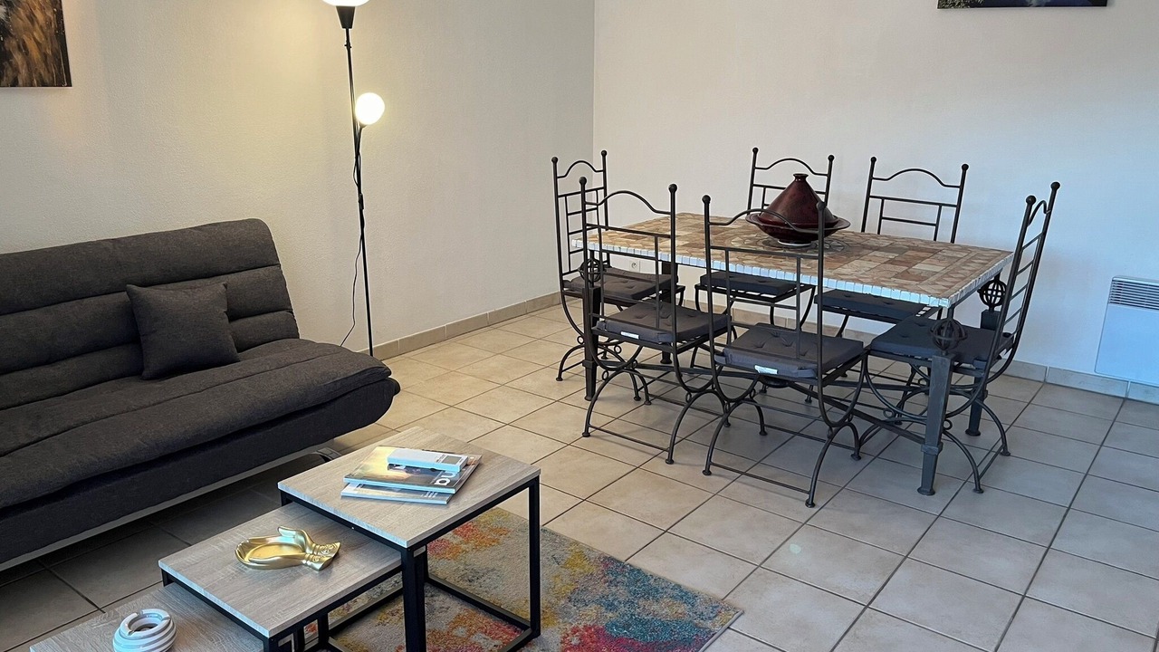 Photo of Livingroom in Sormiou