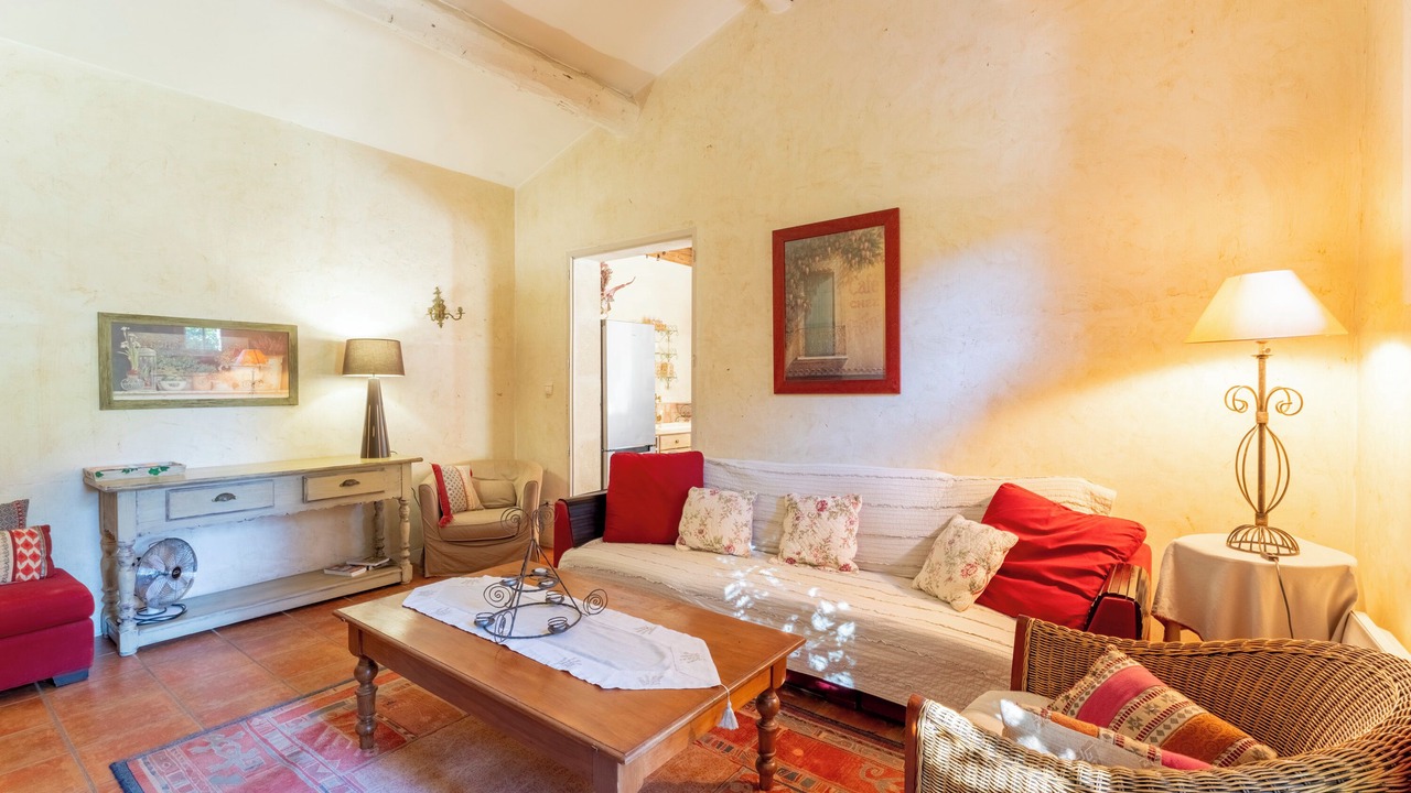 Photo of Livingroom in Velleron