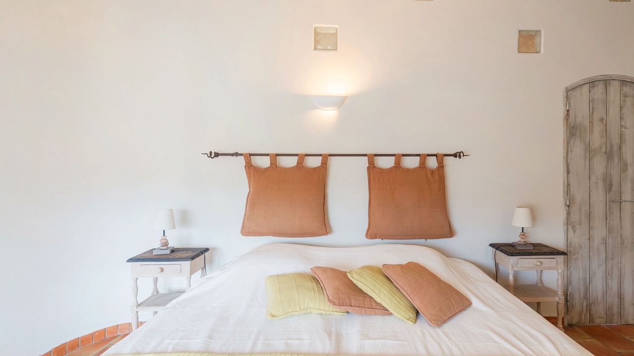 Photo of Bedroom in Simiane-la-Rotonde