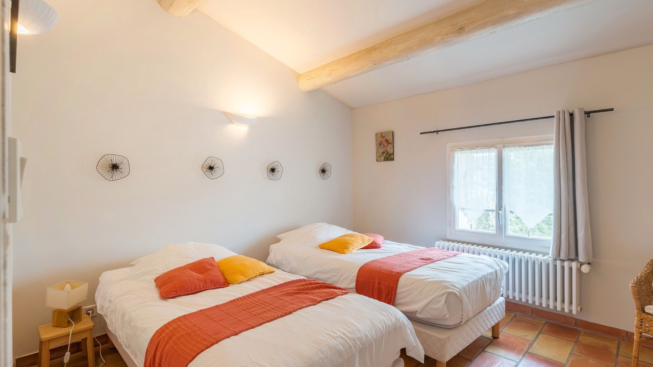 Photo of Bedroom in Simiane-la-Rotonde