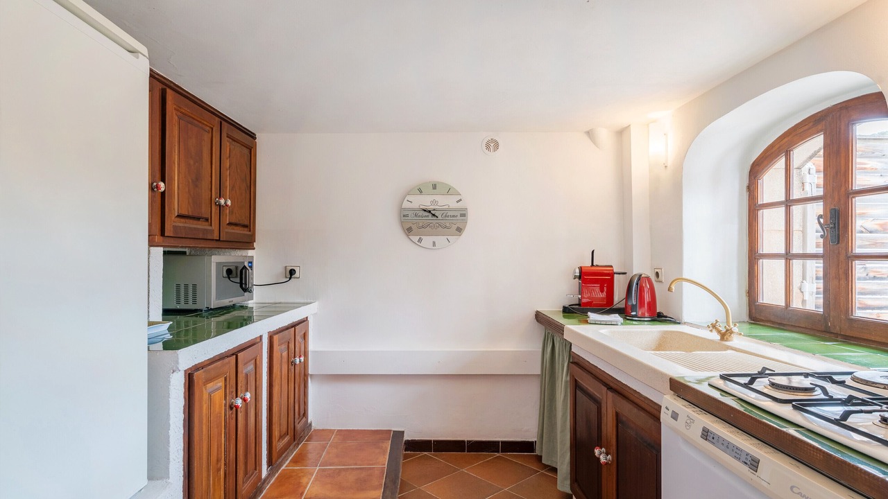 Photo of Kitchen in Simiane-la-Rotonde