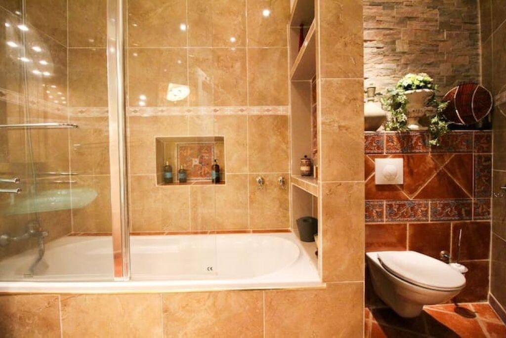 Photo of Bathroom in Noailles