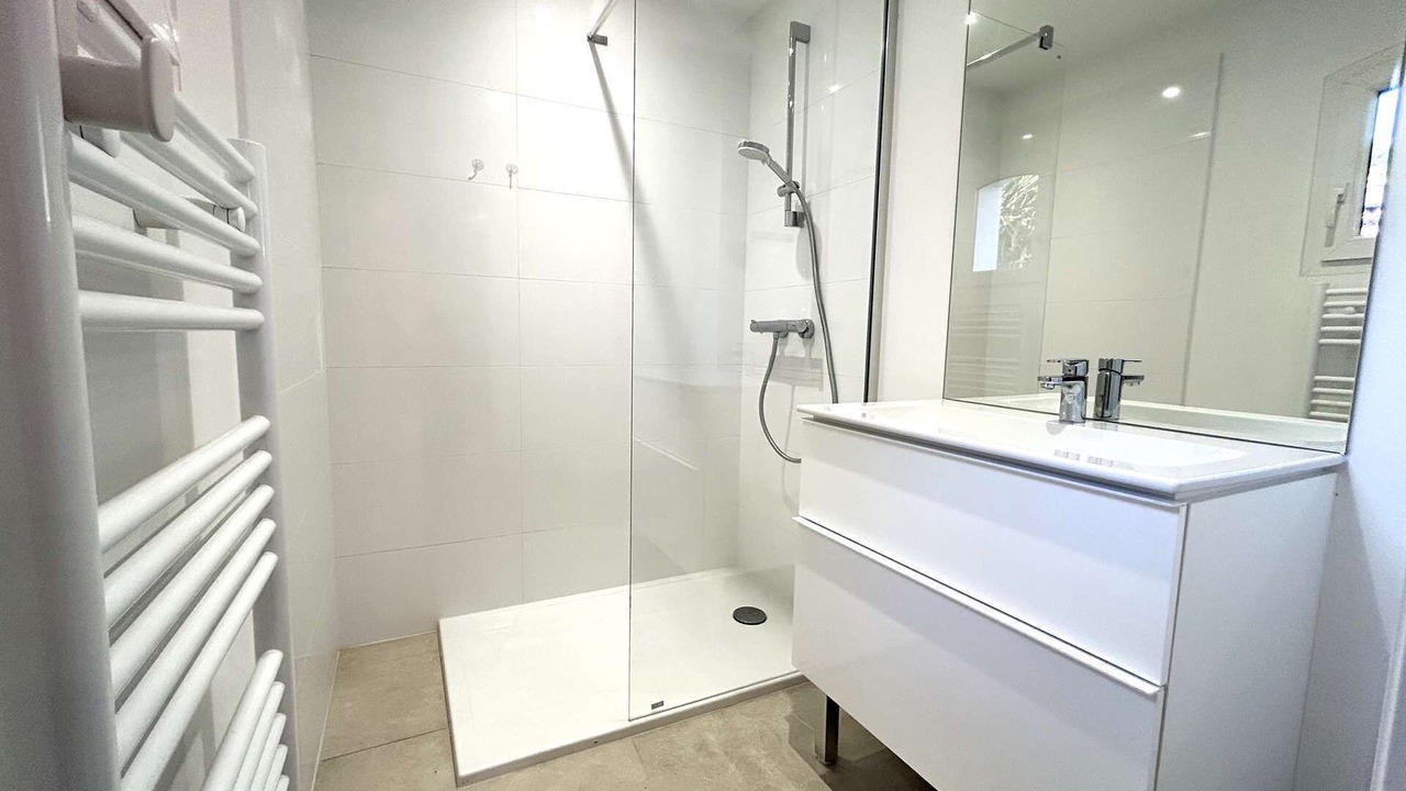 Photo of Bathroom in Sanary-sur-Mer