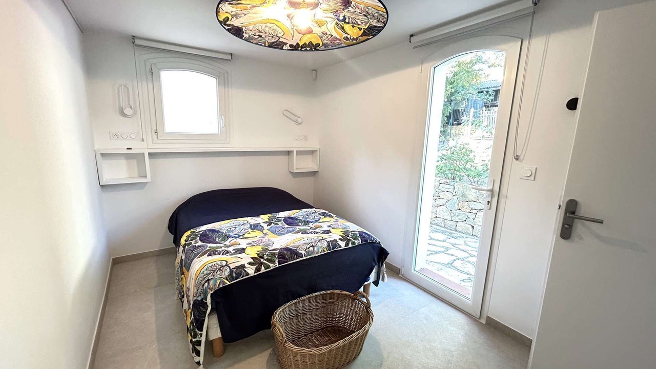 Photo of Bedroom in Sanary-sur-Mer
