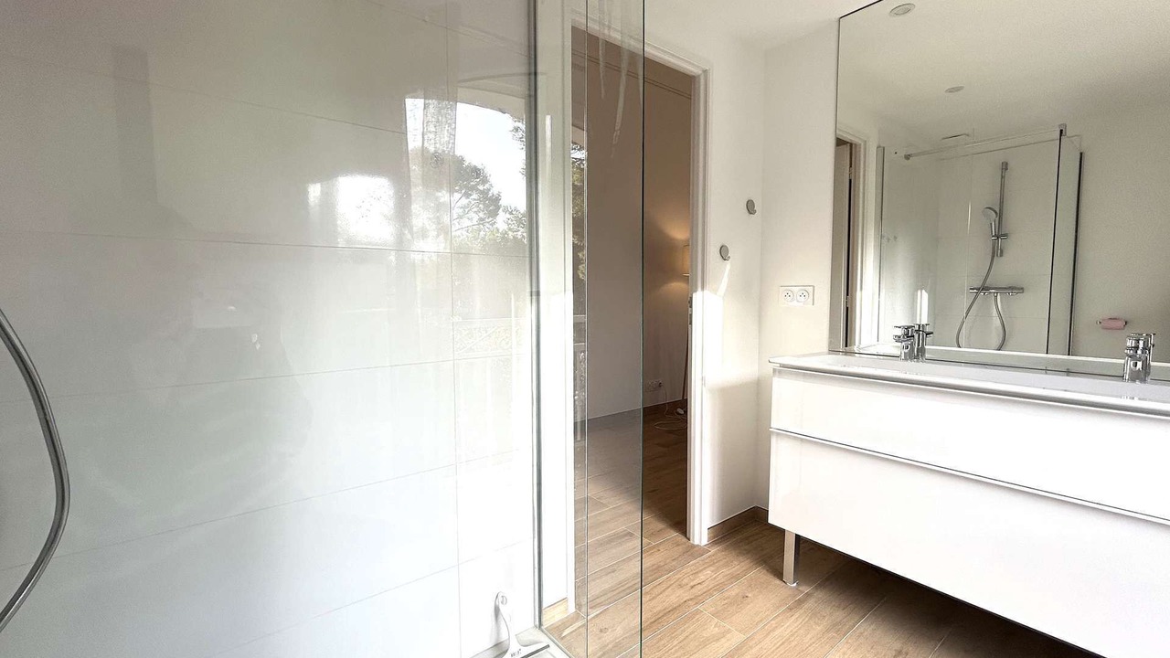 Photo of Bathroom in Sanary-sur-Mer