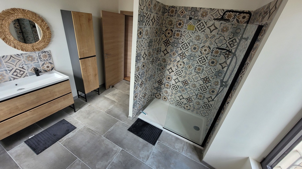 Photo of Bathroom in Orange