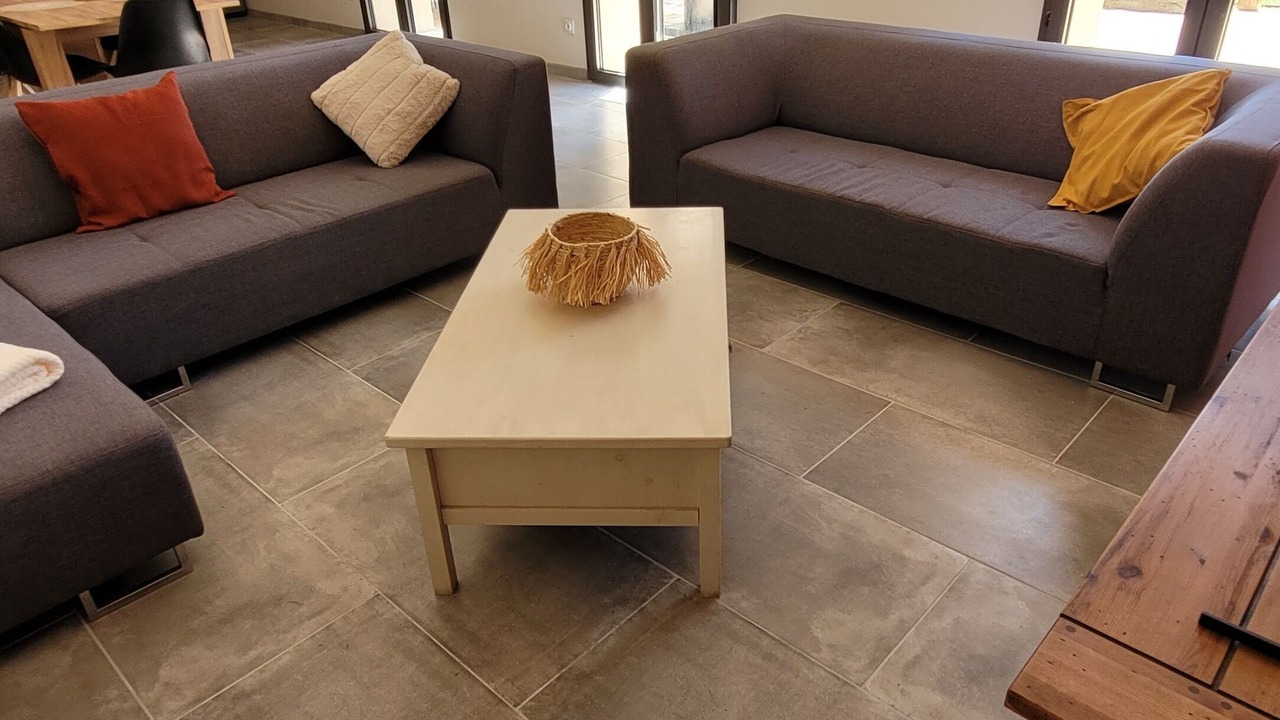 Photo of Livingroom in Orange