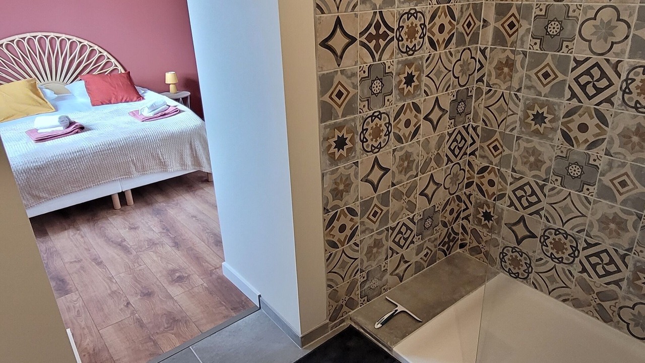 Photo of Bathroom in Orange