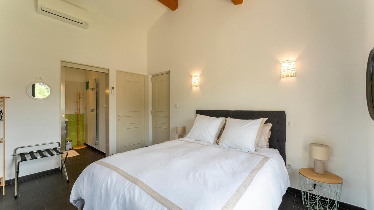 Photo of Bedroom in Crillon-le-Brave