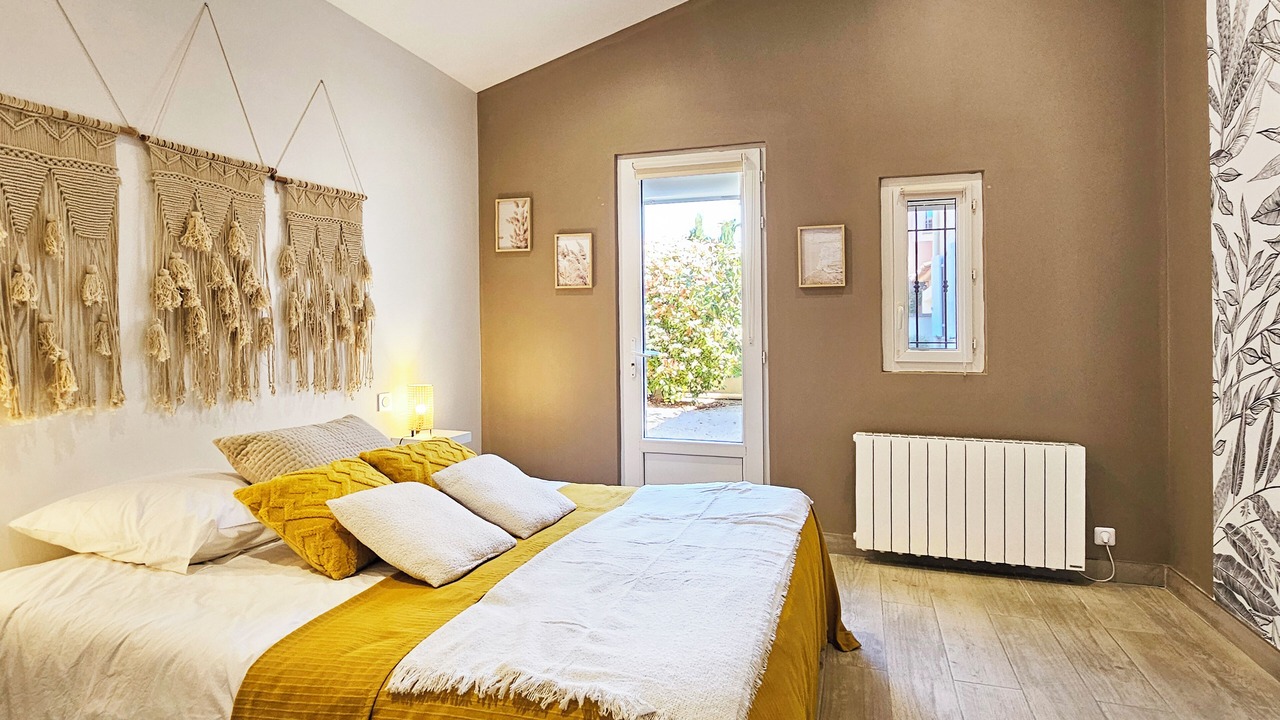 Photo of Bedroom in Saint-Saturnin-les-Apt