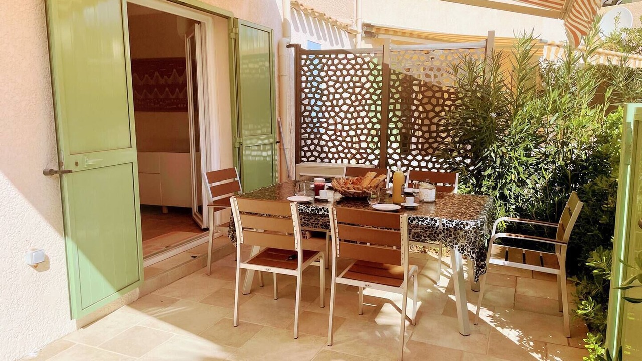 Photo of Outdoor in Les Bormettes