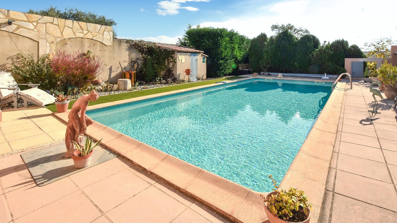 Photo of Outdoor in Cabrieres-dʼAigues