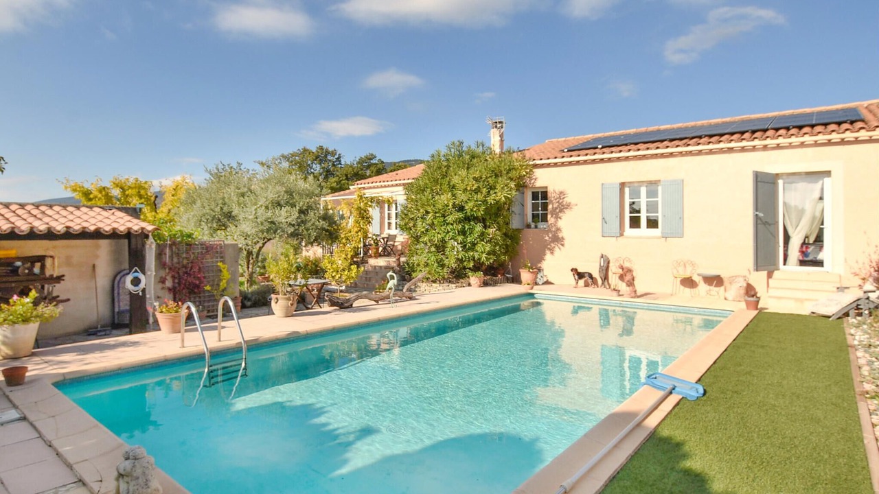 Photo of Outdoor in Cabrieres-dʼAigues