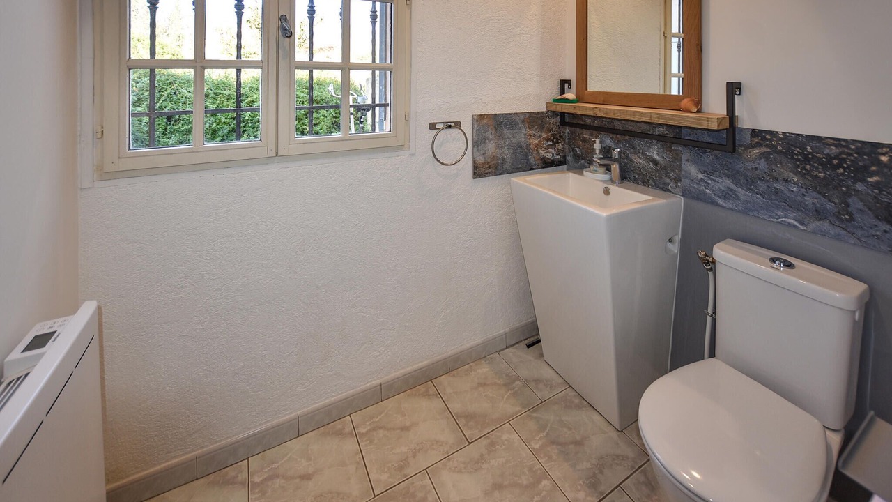 Photo of Bathroom in Cabrieres-dʼAigues
