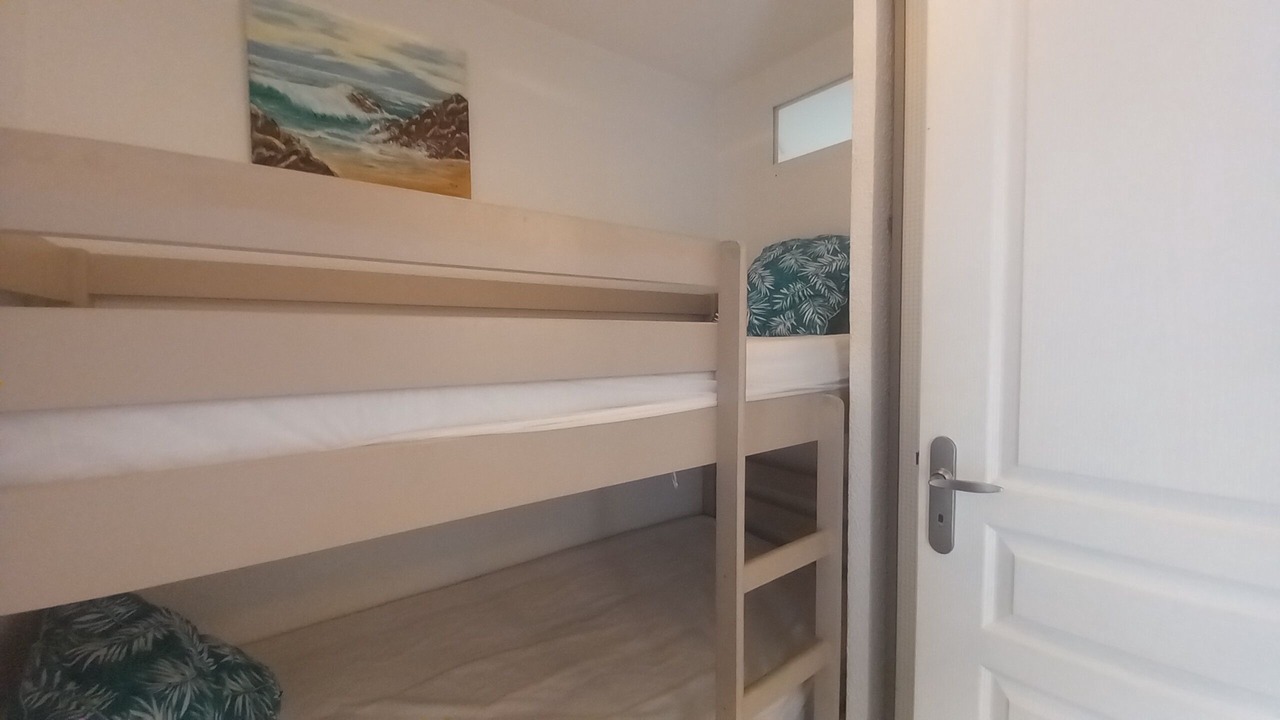Photo of Bedroom in Miramar