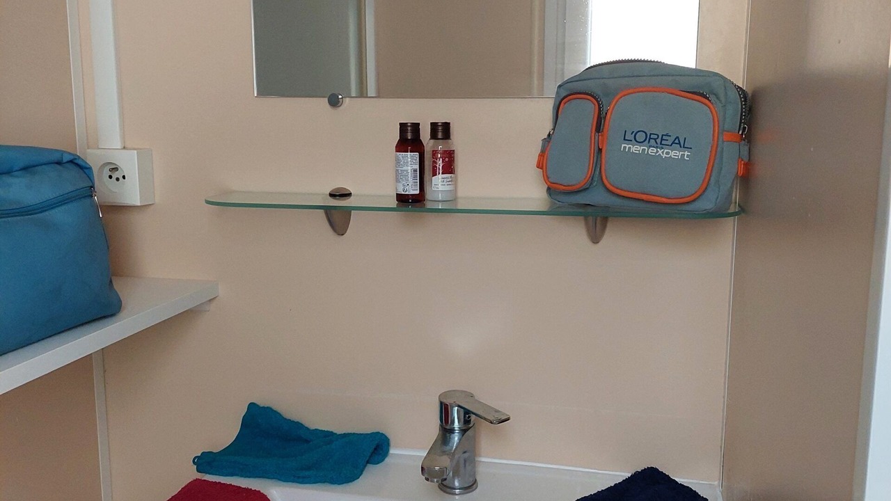 Photo of Bathroom in La Roque-d'Antheron