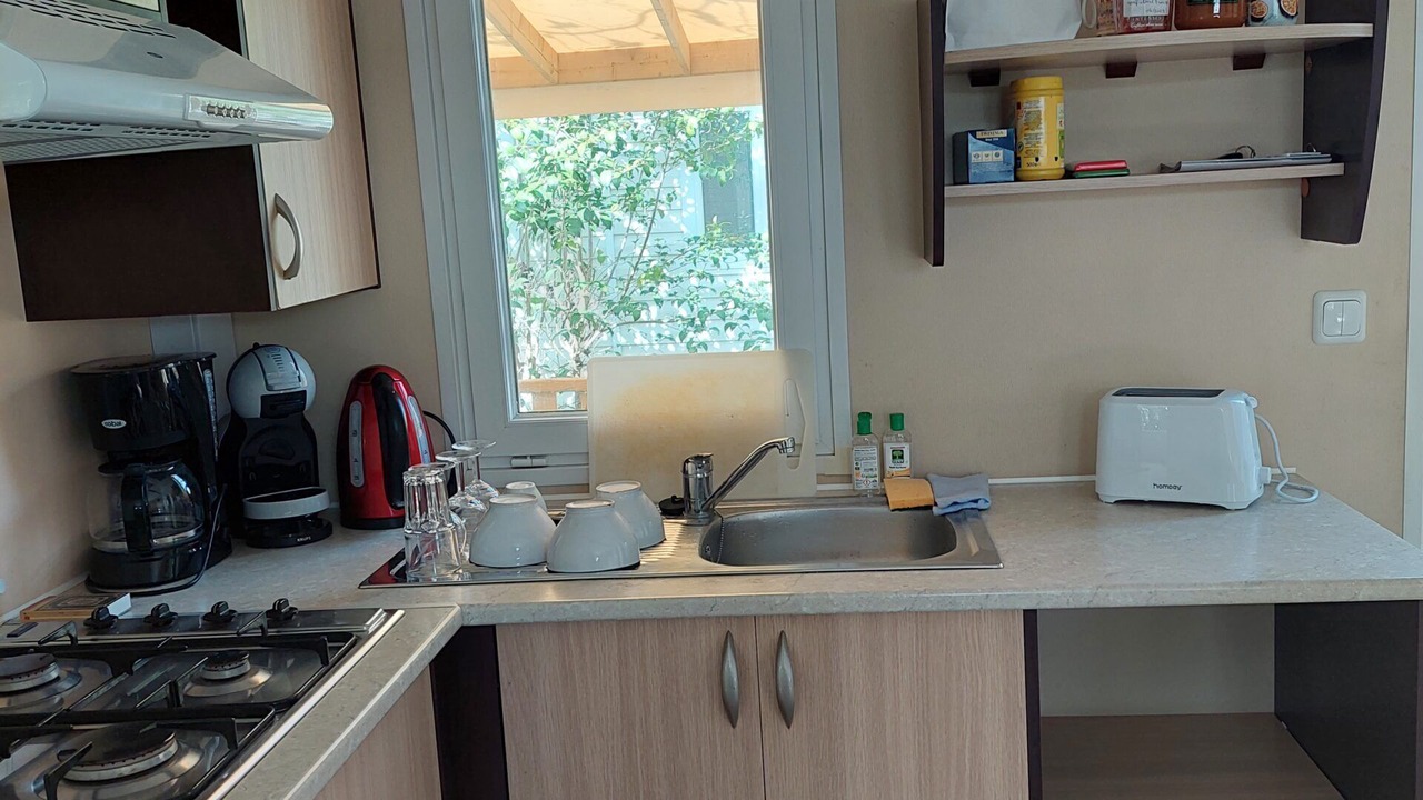 Photo of Kitchen in La Roque-d'Antheron