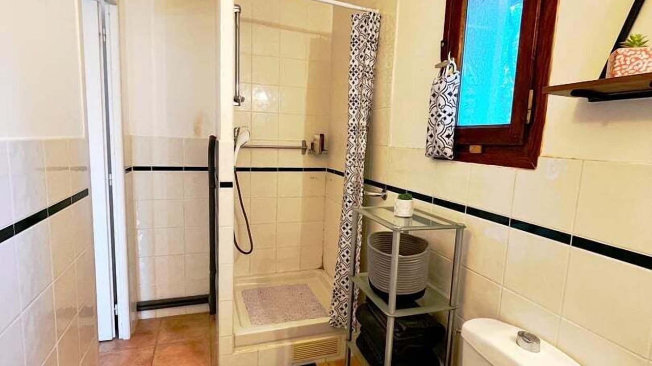 Photo of Bathroom in Bezouce