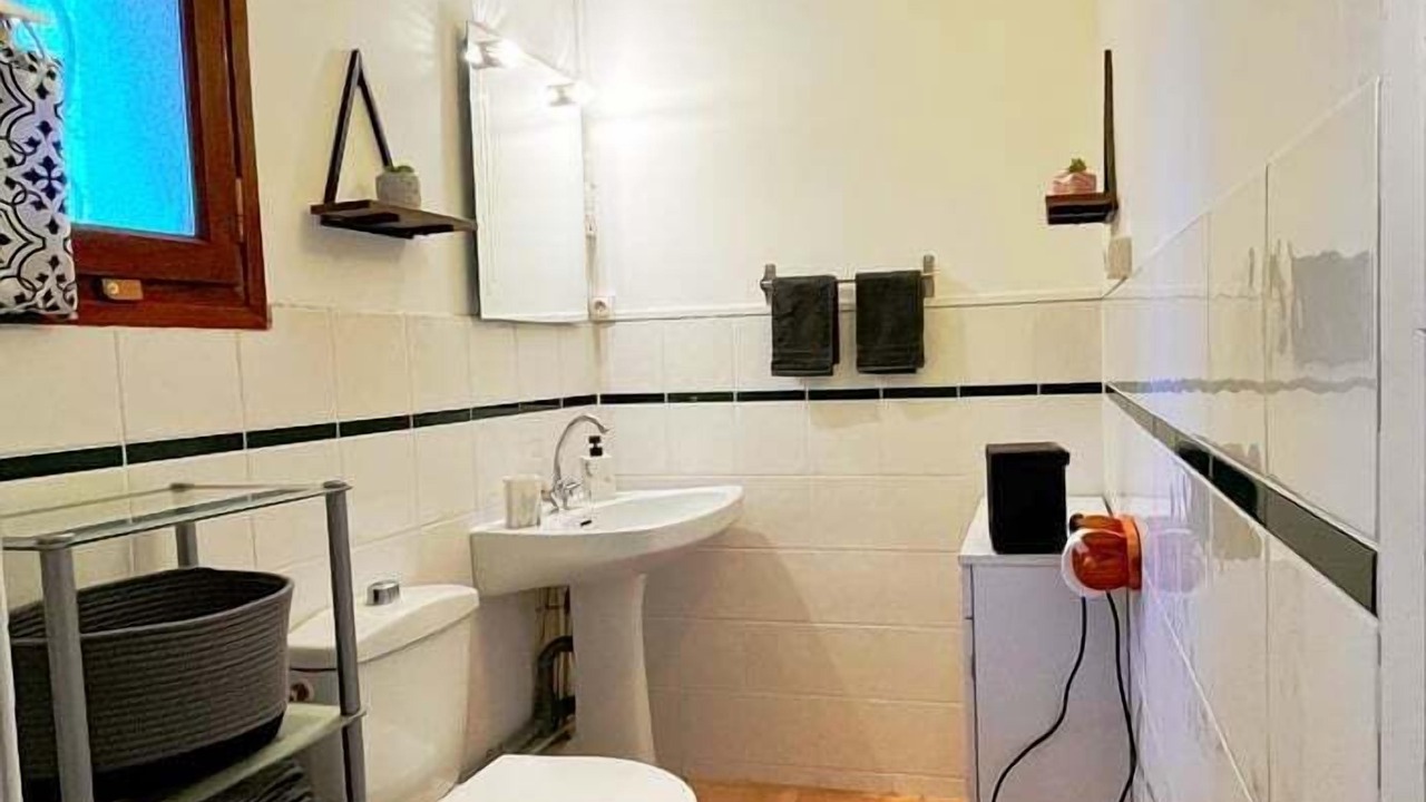 Photo of Bathroom in Bezouce