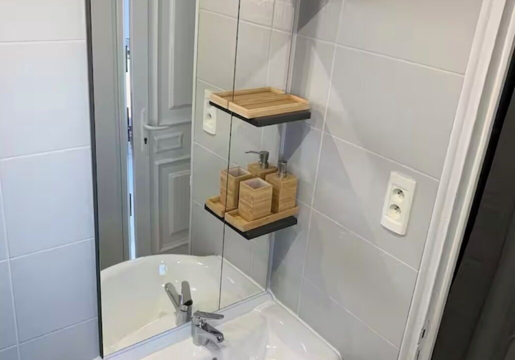 Photo of Bathroom in Fos-sur-Mer