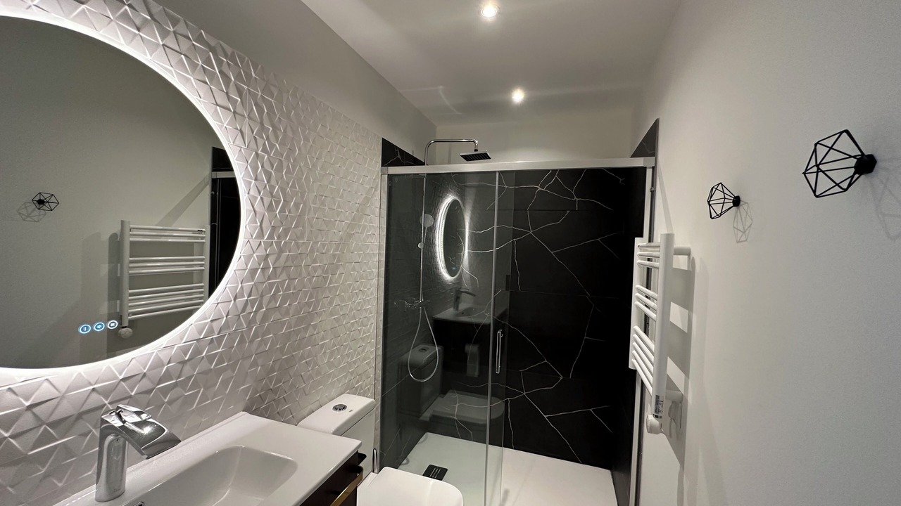 Photo of Bathroom in Tarascon