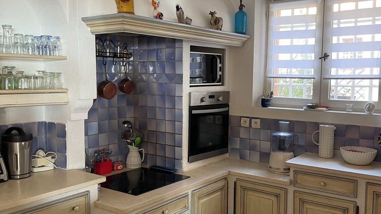 Photo of Kitchen in Saint-Hippolyte-le-Graveyron