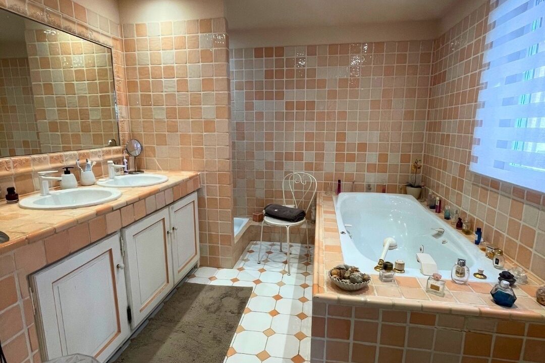 Photo of Bathroom in Saint-Hippolyte-le-Graveyron