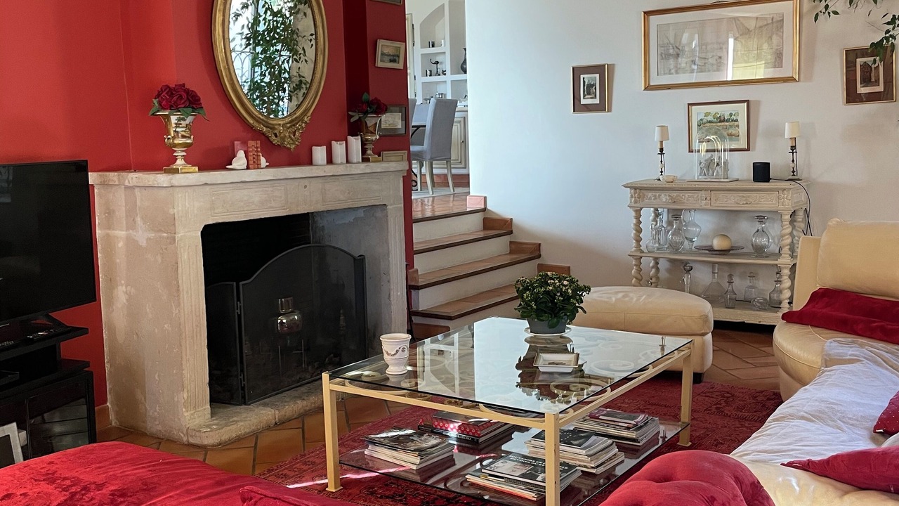 Photo of Livingroom in Saint-Hippolyte-le-Graveyron