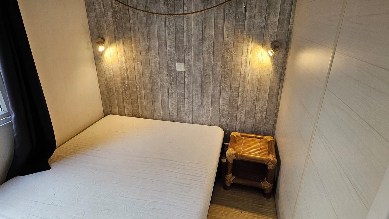 Photo of Bedroom in La Roque-d'Antheron
