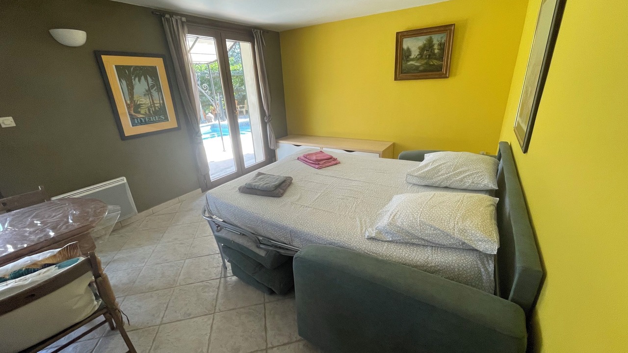 Photo of Bedroom in Pierrefeu-du-Var