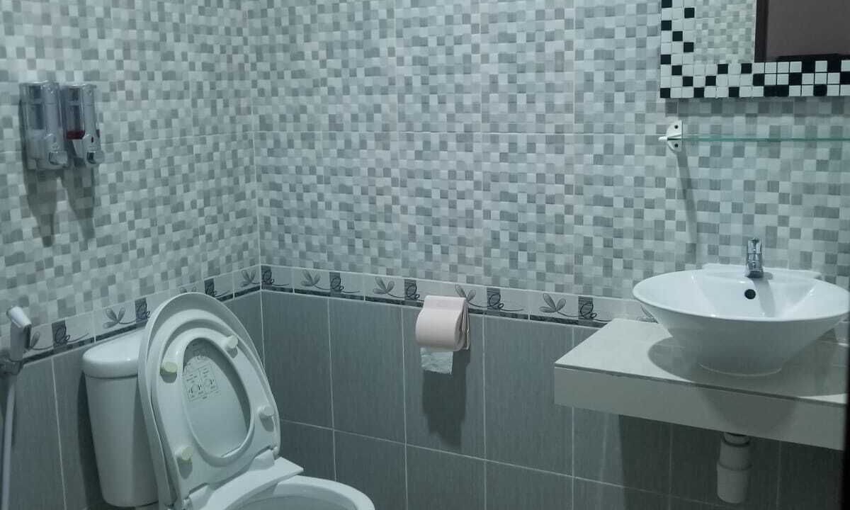 Photo of Bathroom in Tuban