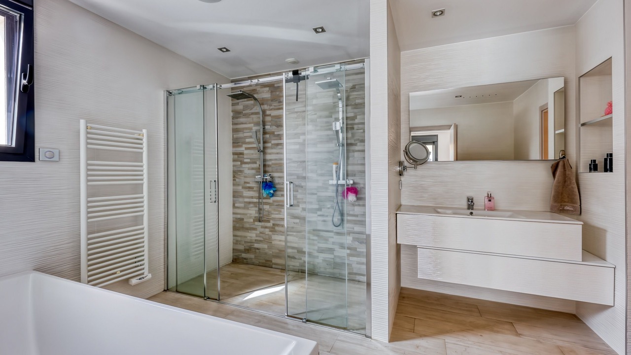 Photo of Bathroom in Saint-Maximin-la-Sainte-Baume