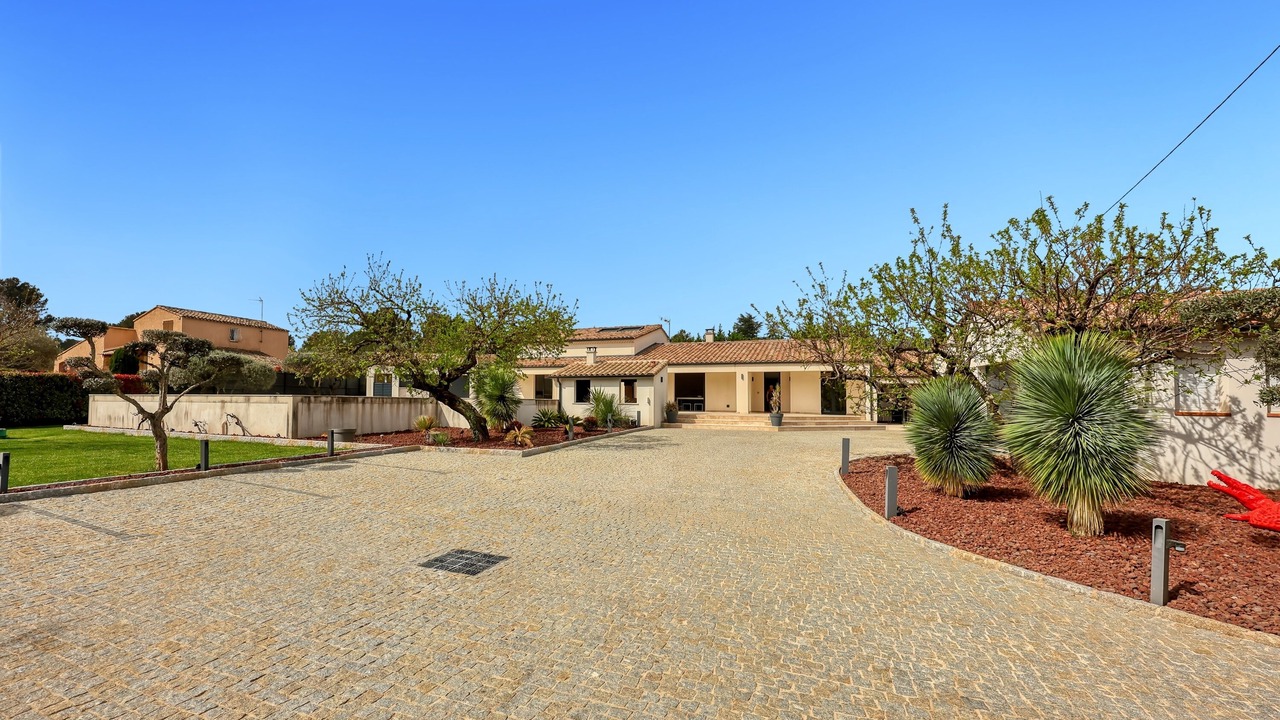 Photo of Outdoor in Saint-Maximin-la-Sainte-Baume