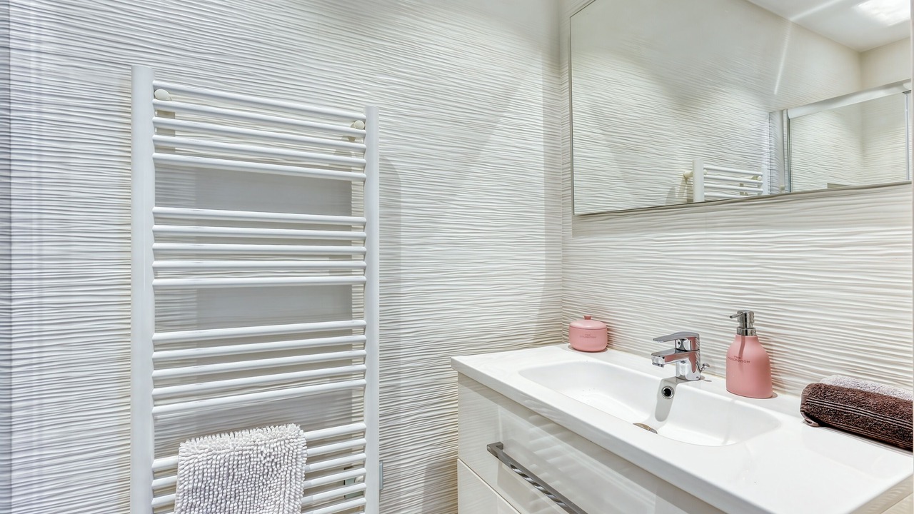 Photo of Bathroom in Saint-Maximin-la-Sainte-Baume
