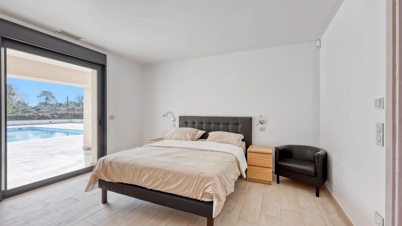 Photo of Bedroom in Saint-Maximin-la-Sainte-Baume