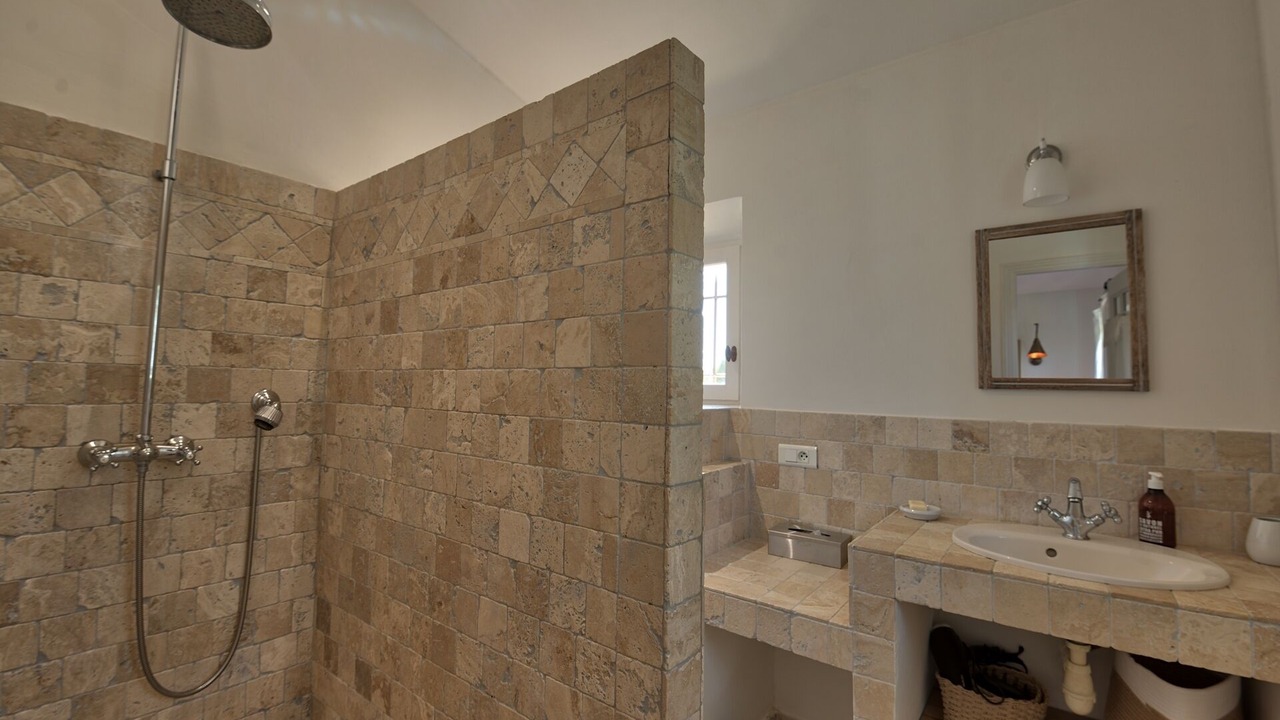 Photo of Bathroom in Gordes