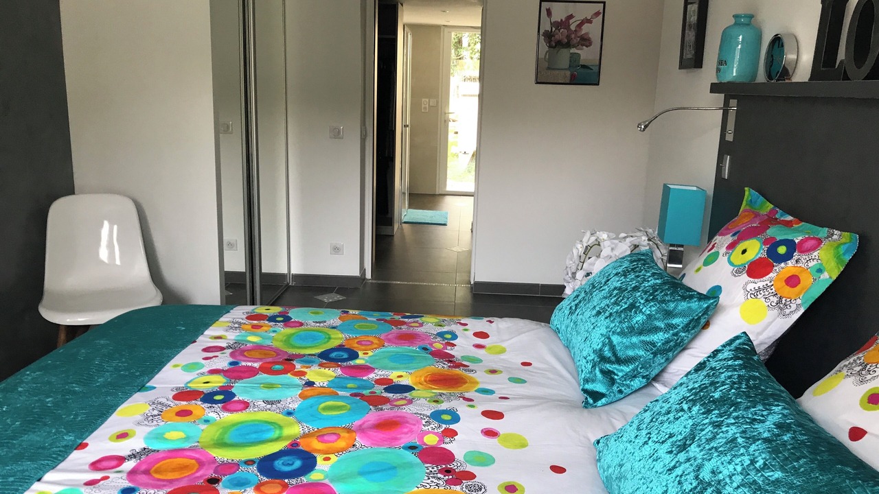 Photo of Bedroom in Gemenos