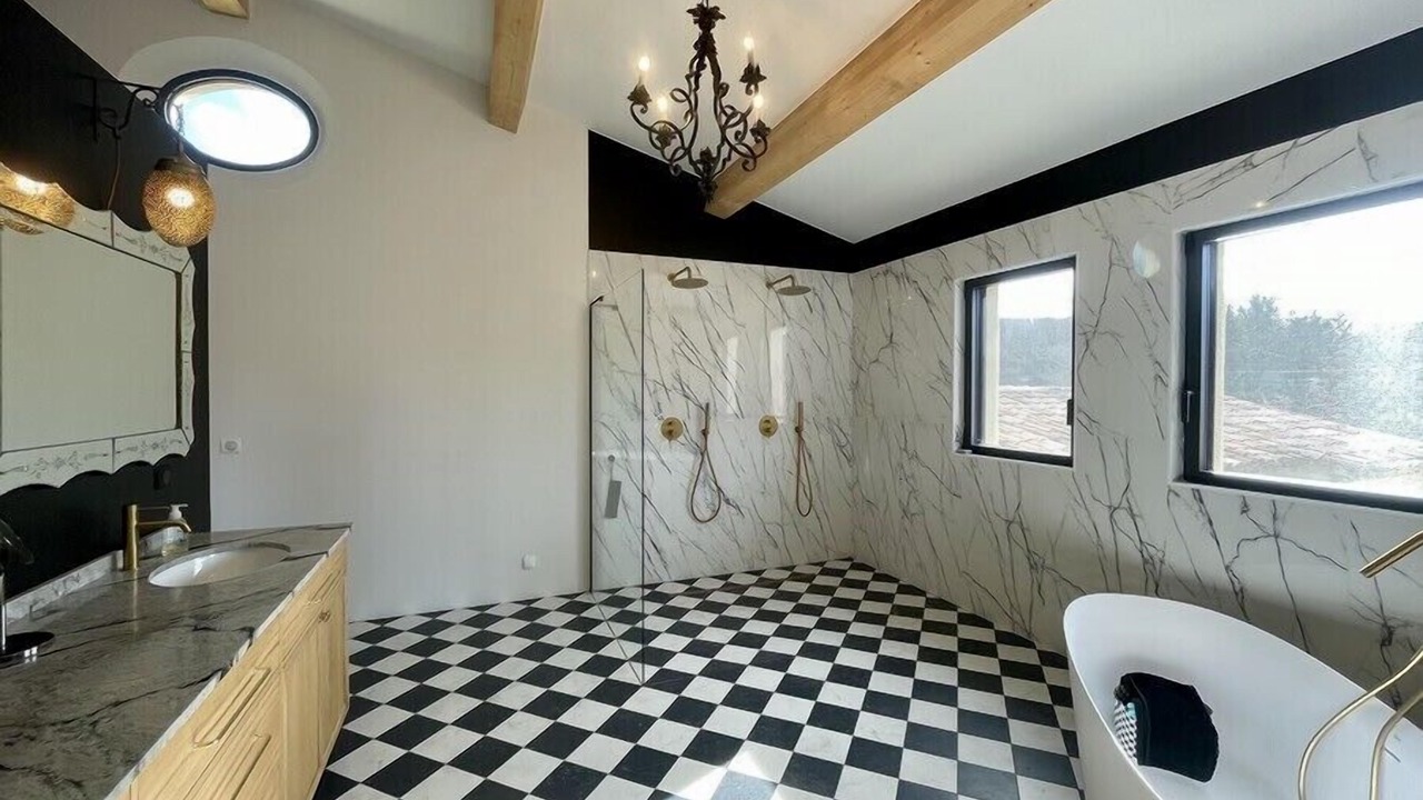 Photo of Bathroom in Le Puy-Sainte-Reparade