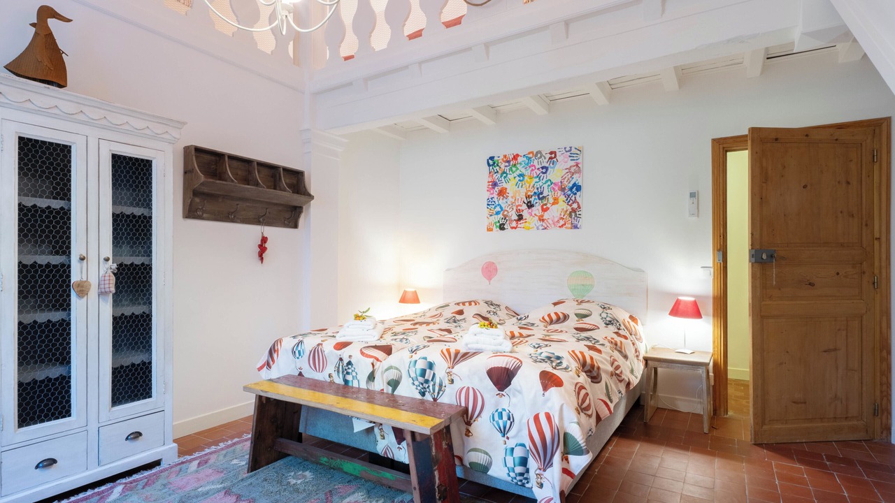 Photo of Bedroom in Roussillon