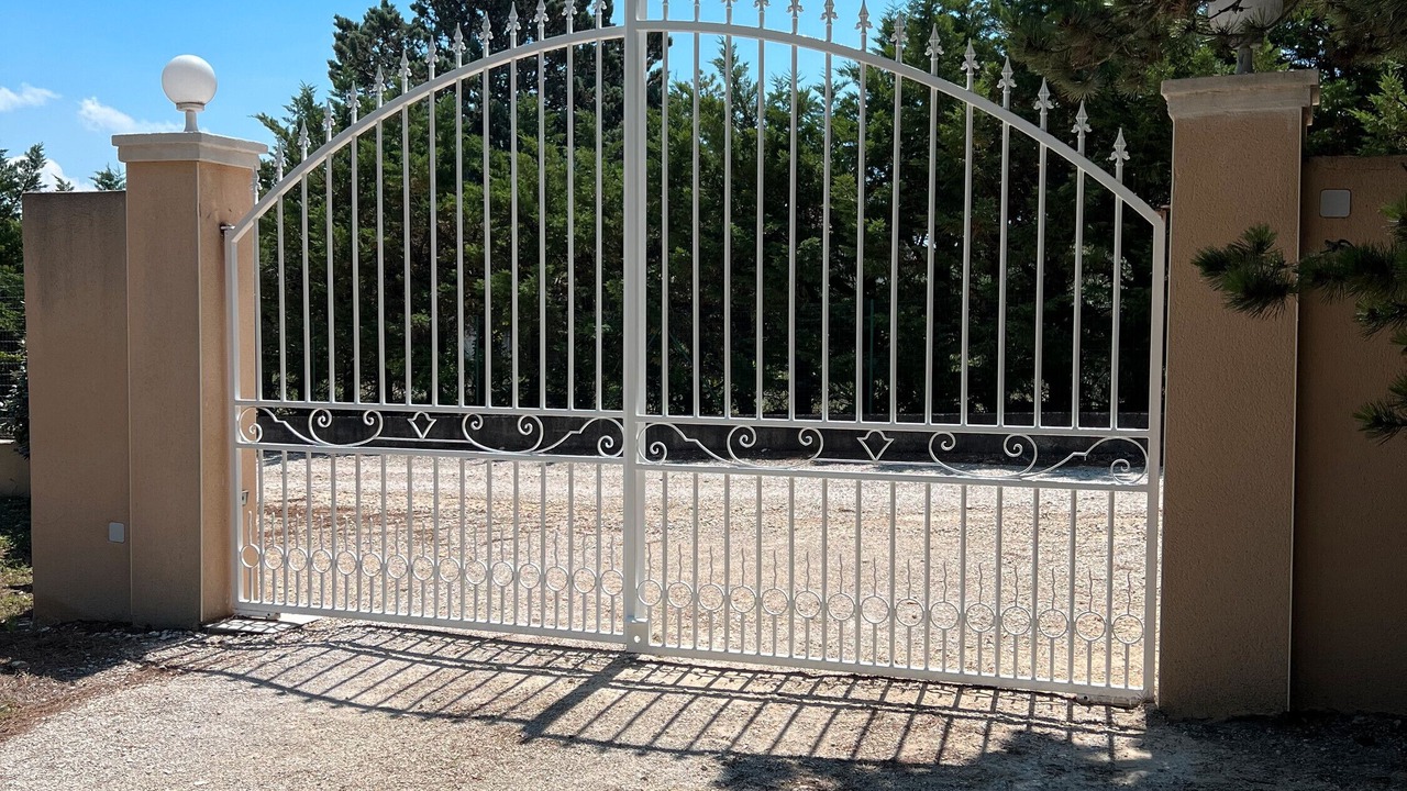 Photo of Outdoor in Chateauneuf-de-Gadagne
