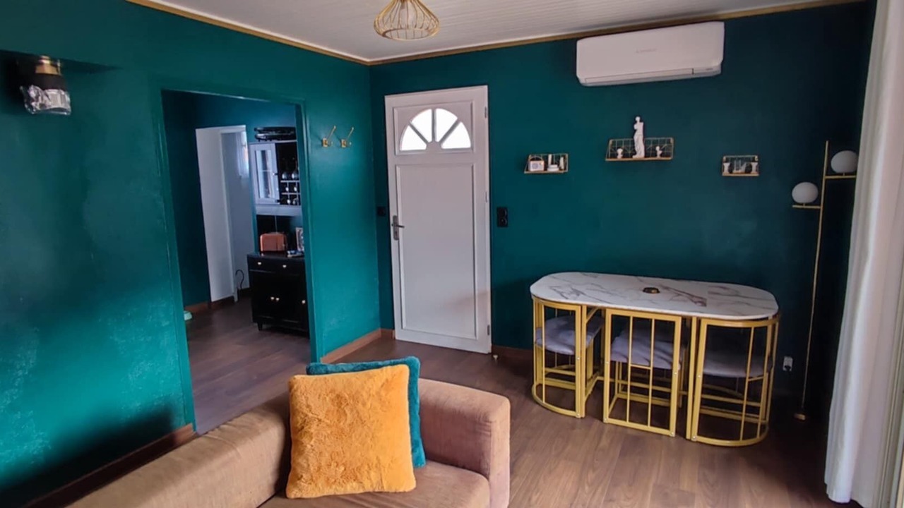 Photo of Livingroom in Les Omergues