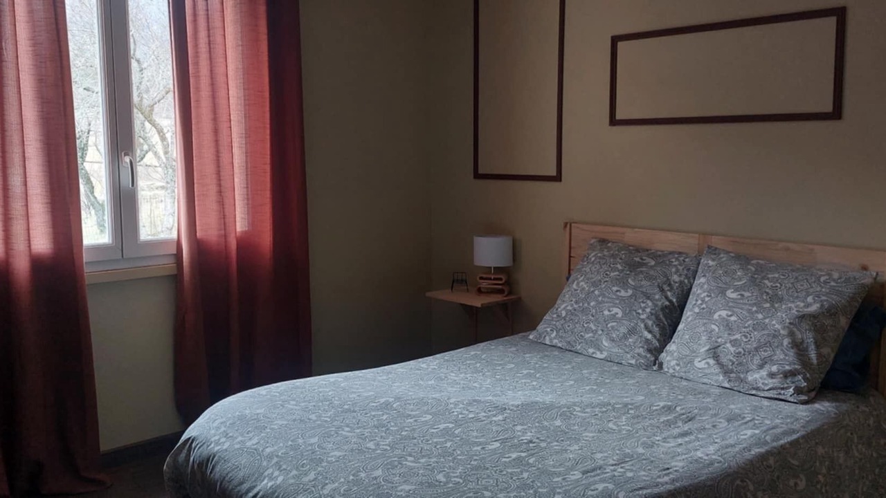 Photo of Bedroom in Les Omergues