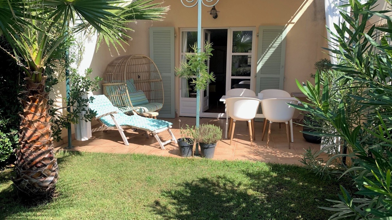 Photo of Patio Balcony in La Mole