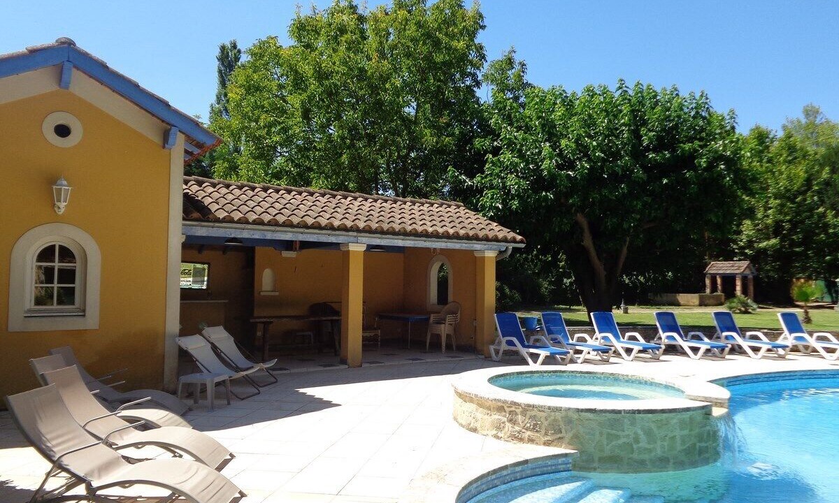 Photo of Outdoor in Entraigues-sur-la-Sorgue