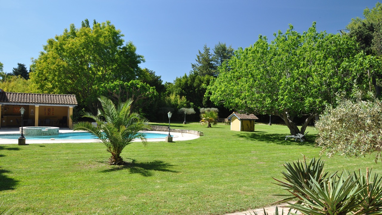 Photo of Outdoor in Entraigues-sur-la-Sorgue
