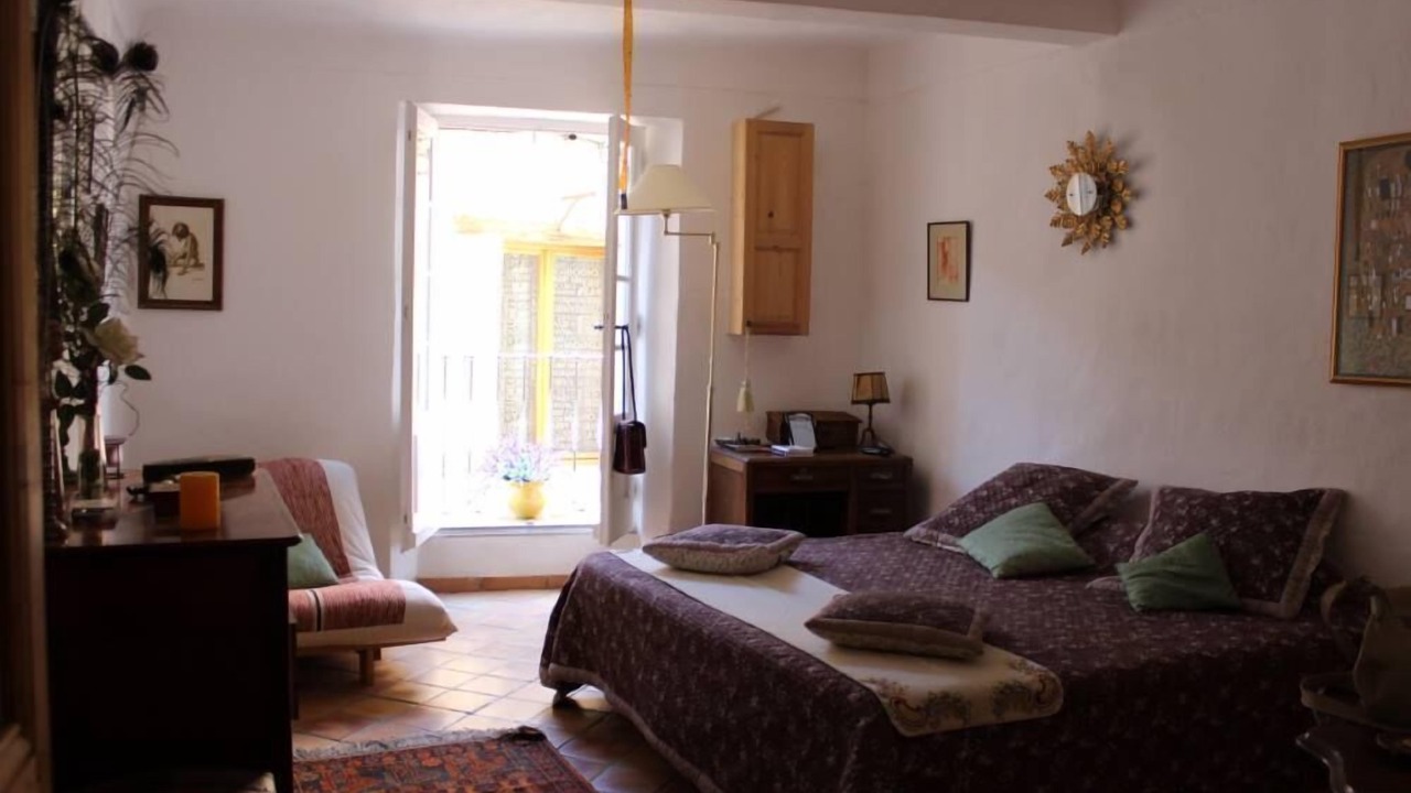 Photo of Bedroom in Saint-Martin-de-Castillon