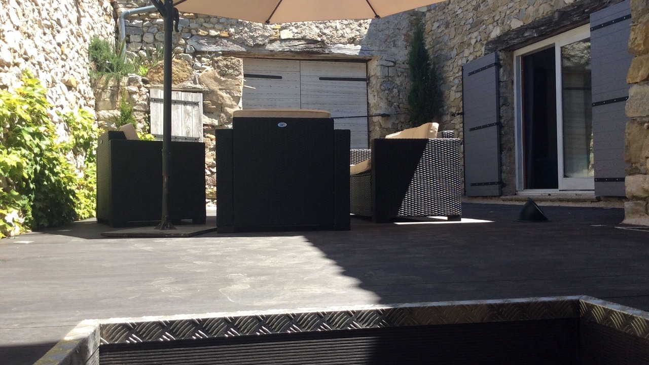 Photo of Patio Balcony in Savoillan