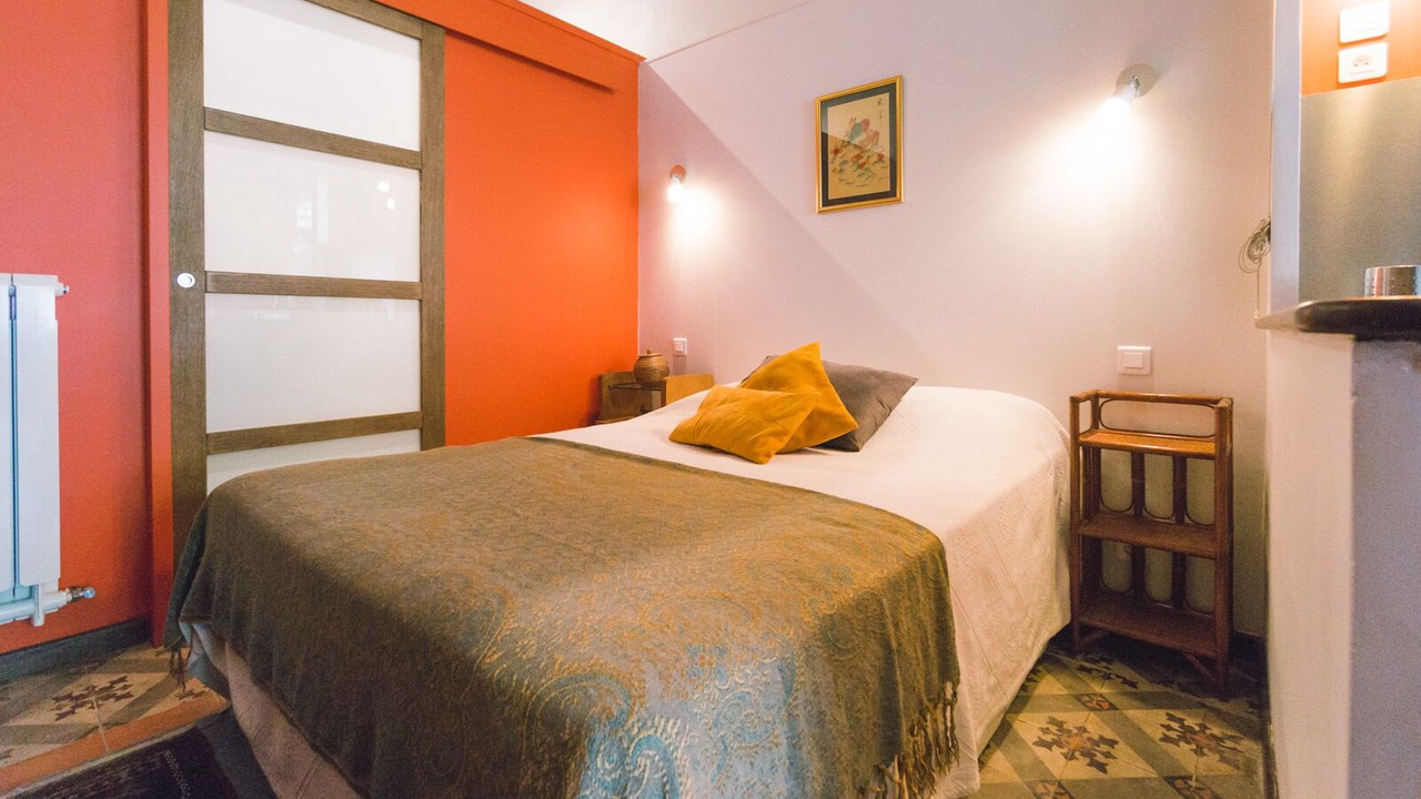 Photo of Bedroom in Arles City Centre